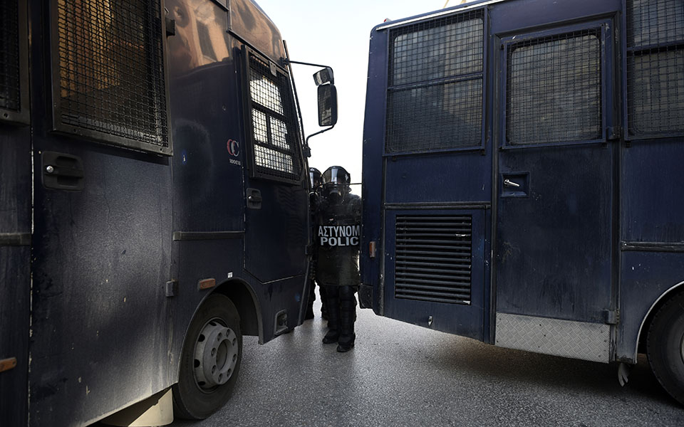 σχέδιο-εκτάκτου-ανάγκης-θέτει-σε-εφαρ-561282286