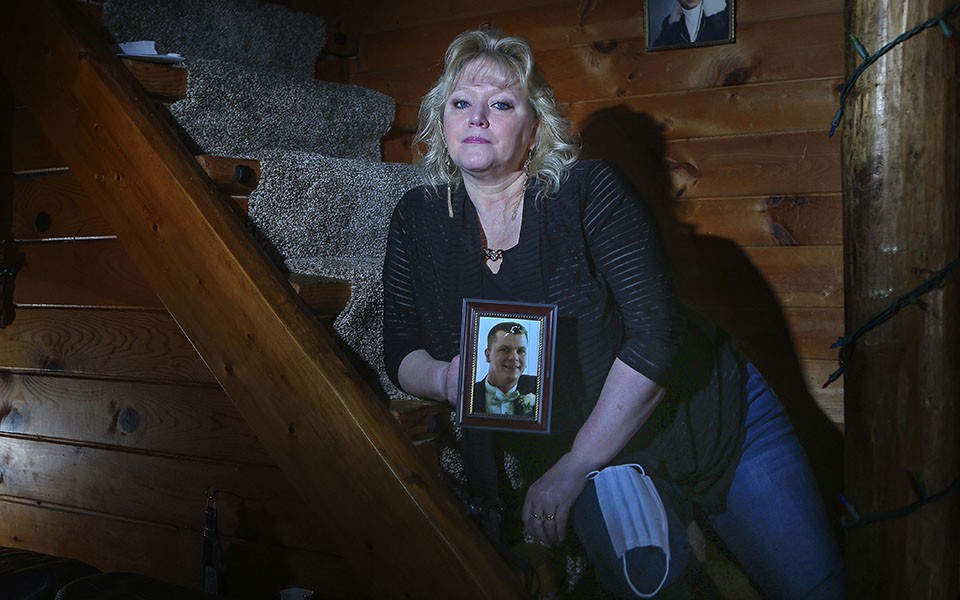 «Δεν θα τα παρατήσω»: Μικρές ιστορίες θάρρους και αυτοθυσίας από τη μάχη κατά της Covid-9