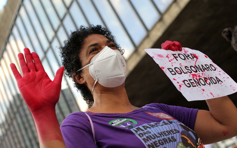 από-το-κακό-στο-χειρότερο-η-πανδημία-στ-561290755