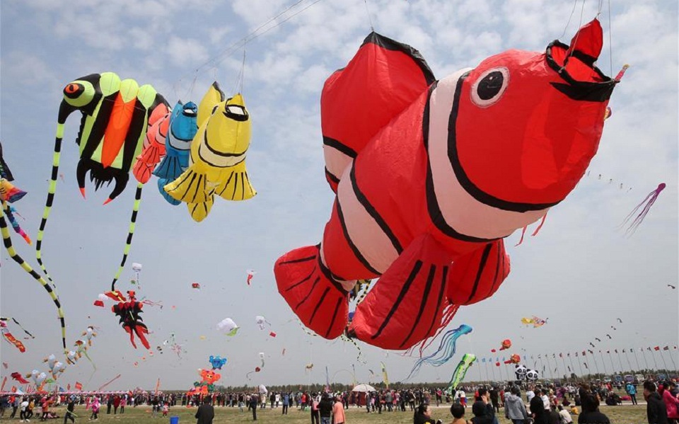 ο-χαρταετός-μια-κινεζική-και-ελληνική-561295384