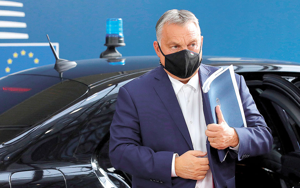 ο-όρμπαν-εκβιάζει-το-ελκ-561281347