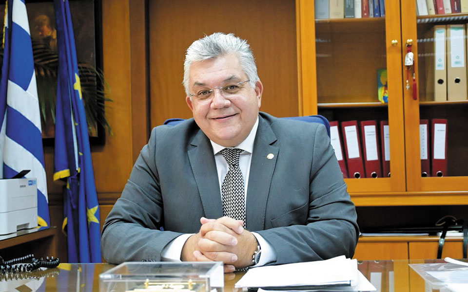 πρύτανης-απθ-πιστεύω-στην-απόφαση-που-561282892