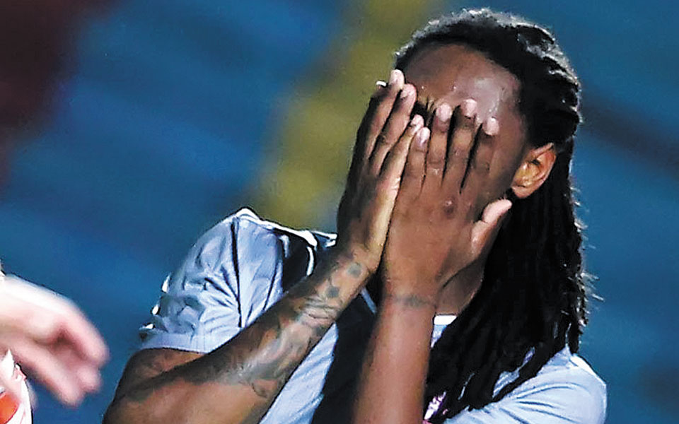 ολυμπιακός-νοκ-άουτ-για-έξι-εβδομάδες-561282265