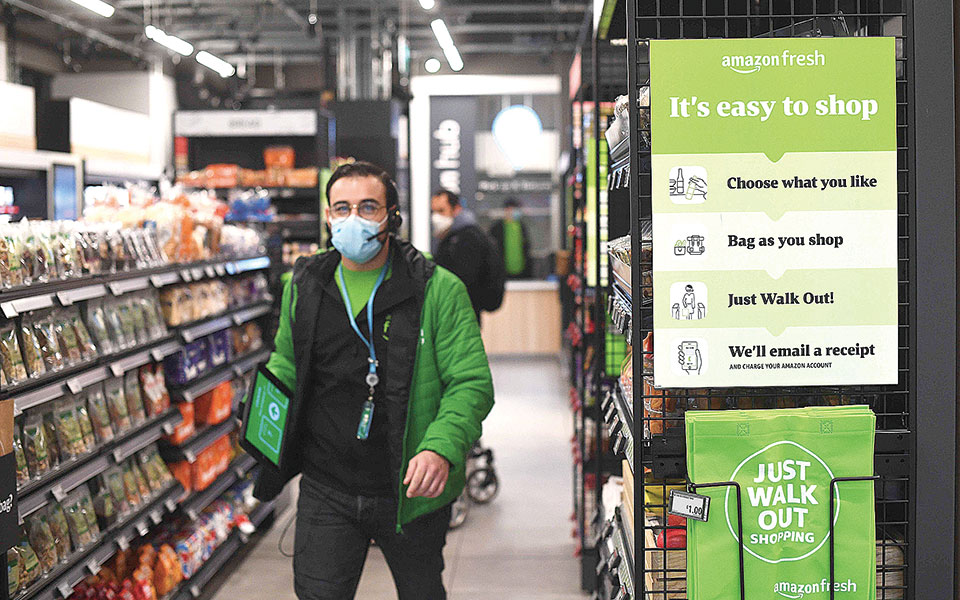 το-πρώτο-κατάστημα-amazon-χωρίς-επαφή-561285022