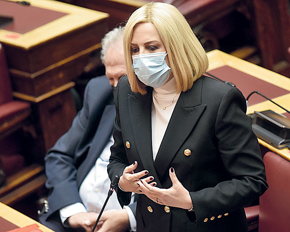 Διασταυρούμενα πυρά από την αντιπολίτευση-1