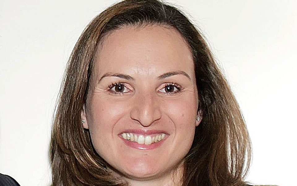 έφερε-στον-κόσμο-τρία-παιδιά-και-επέστ-561289117