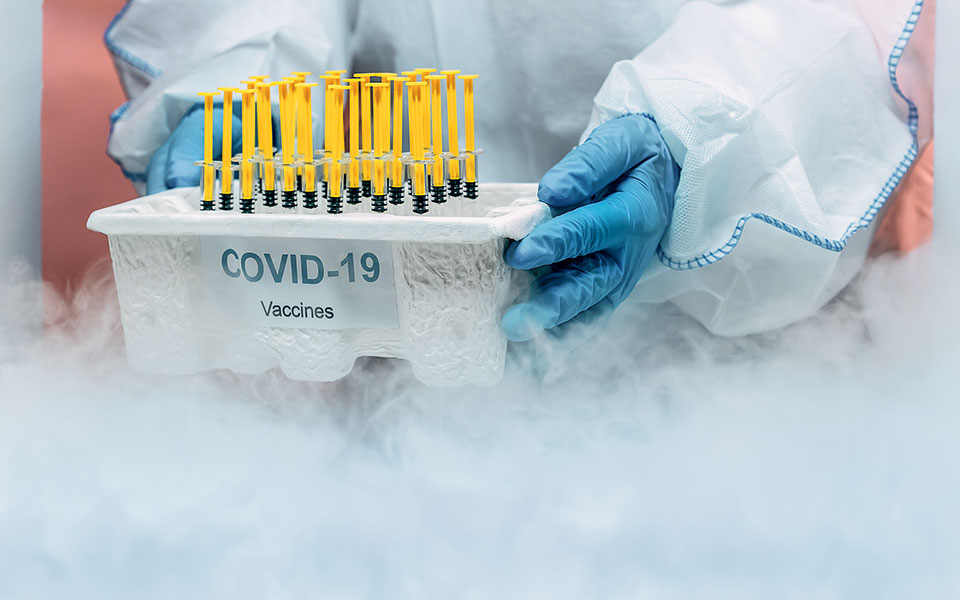 εμπόριο-εμβολίων-και-πιστοποιητικών-561293404