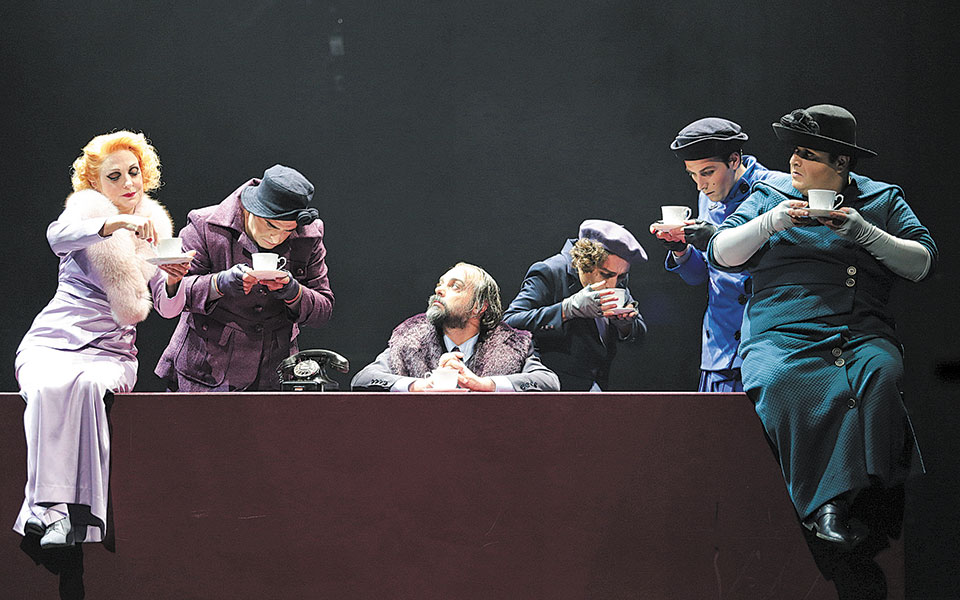 εκτακτωσπροτάσεις-για-τις-μέρες-του-lockdown-561295693