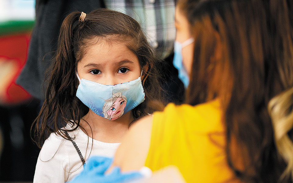 ανησυχία-για-τη-μετάλλαξη-που-δεν-ανιχ-561296950