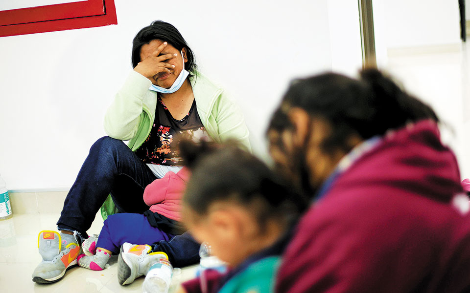 οι-ροές-πιέζουν-τον-μπάιντεν-561297064