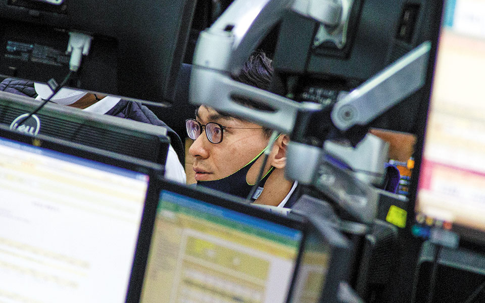 πτώση-στην-ευρώπη-εν-αναμονή-fed-561298261