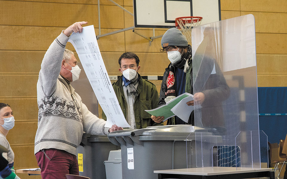 κάτω-από-30-οι-γερμανοί-συντηρητικοί-561298363