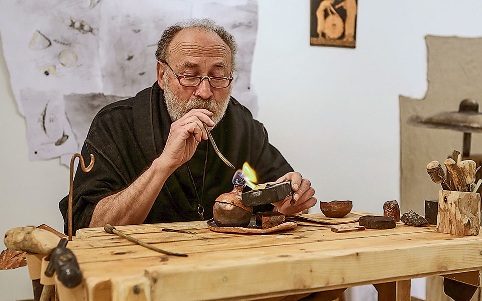 στα-ίχνη-του-αρχαίου-τεχνίτη-561301162