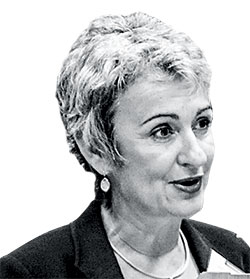 Τζ. Χαρλαύτη: Ο Αγώνας κρίθηκε στη θάλασσα-1