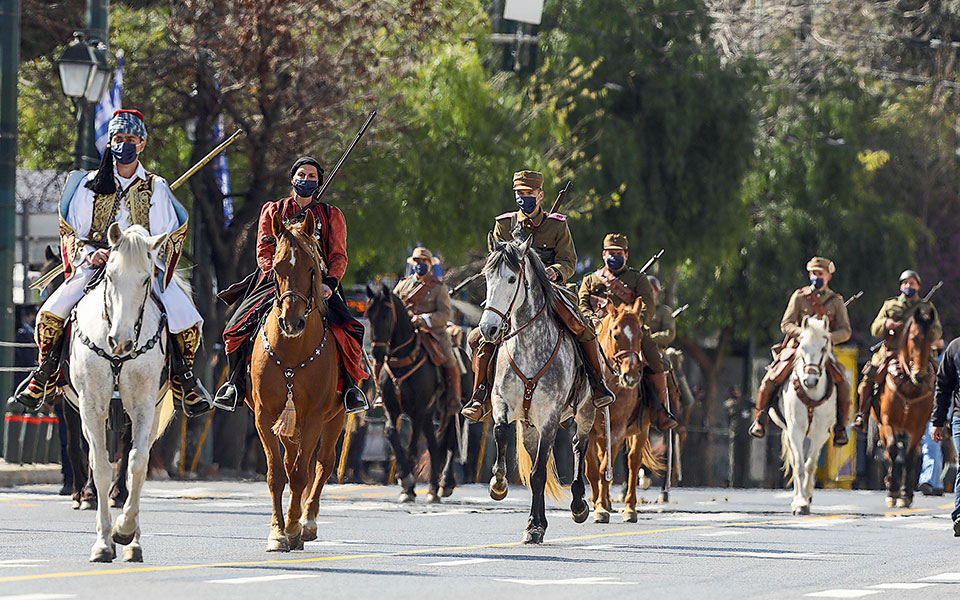 Παρέλαση που τίμησε τη μεγάλη επέτειο-2
