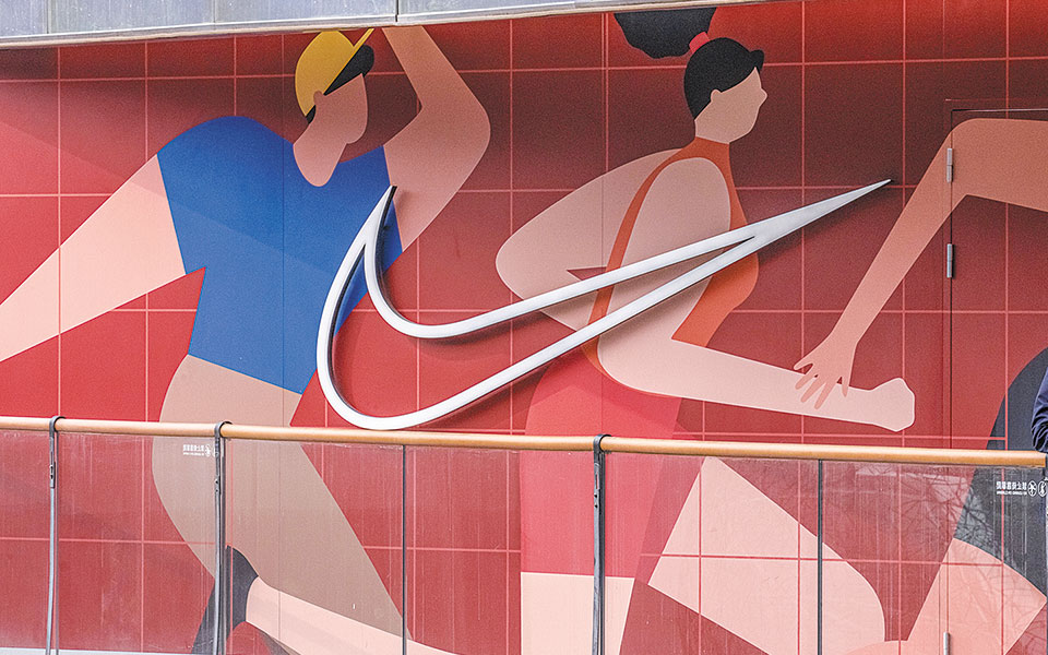 αγωγή-της-nike-για-τα-παπούτσια-του-σαταν-561312727