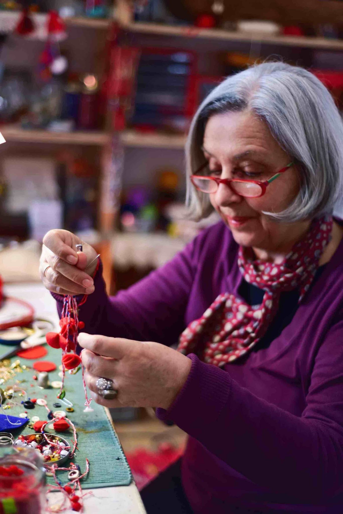 Η Εύα Μακρυγιάννη ξέρει ότι τα σημαντικότερα κοσμήματα δεν φτιάχνονται μόνο σε εργαστήρια-2