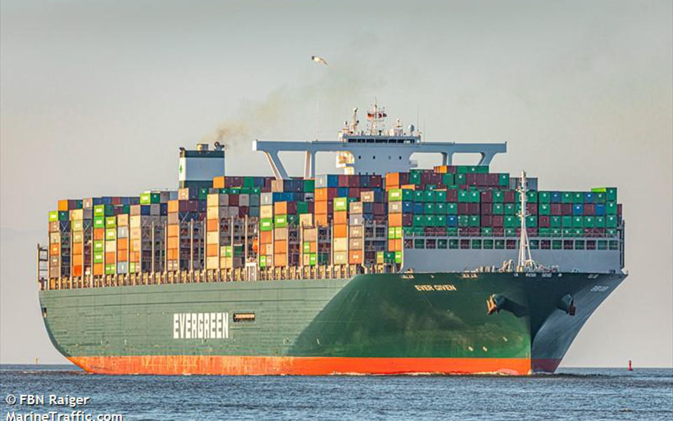 έκλεισε-η-διώρυγα-του-σουέζ-μετά-από-πρ-561305107