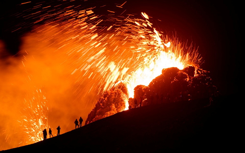 από-άλλον-πλανήτη-το-ηφαίστειο-στην-561304312