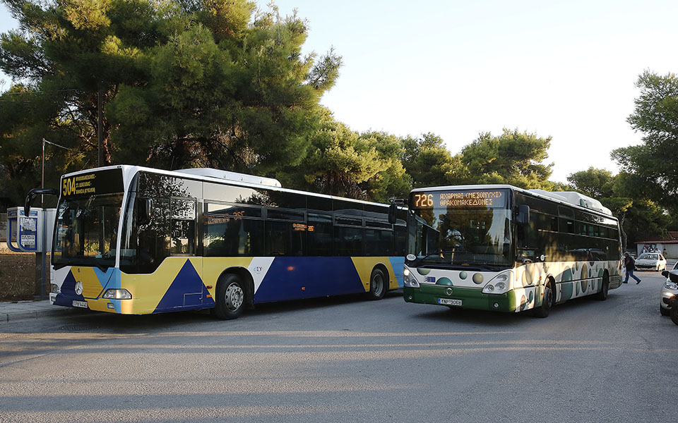 k-αχ-καραμανλής-καθημερινά-3-000-περισσότε-561286630