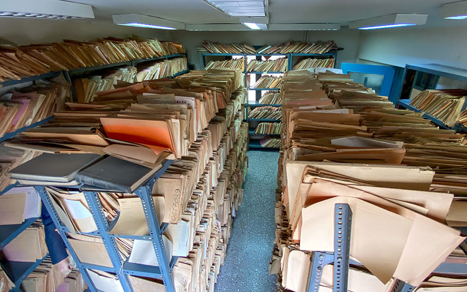 στα-άδυτα-της-γραφειοκρατίας-του-εφκα-561304798