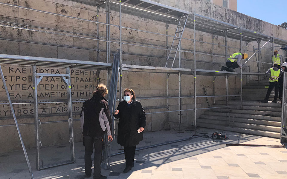 Εργασίες συντήρησης στο Μνημείο Αγνώστου Στρατιώτη-2