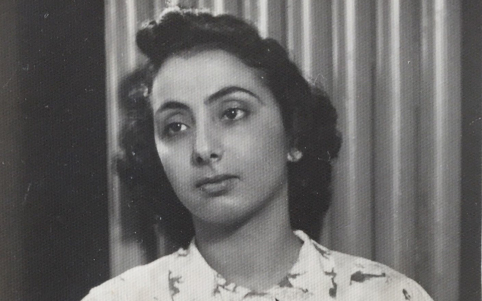 φόρεμα-από-αλεξίπτωτο-561292759