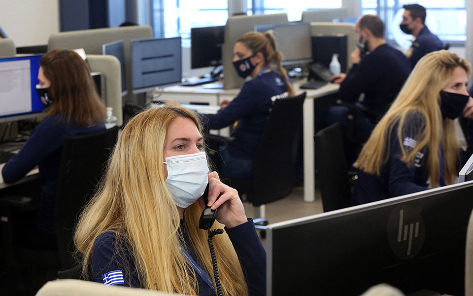 Ακολουθώντας τα ίχνη της Covid (εικόνες)-3