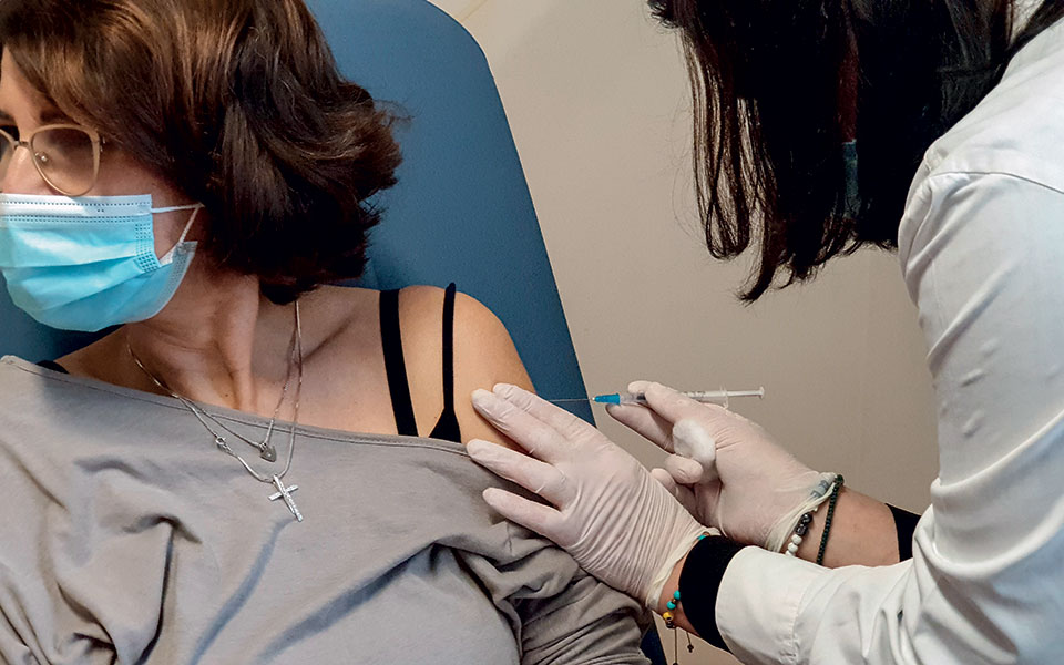 πώς-μοιάζει-η-ζωή-μετά-το-εμβόλιο-561283033