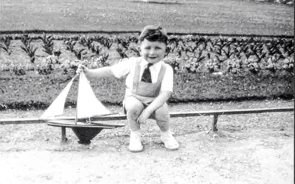 beckham-gaultier-louboutin-σε-ηλικία-2-ετών-αποκλειστικά-στη-v-561304699