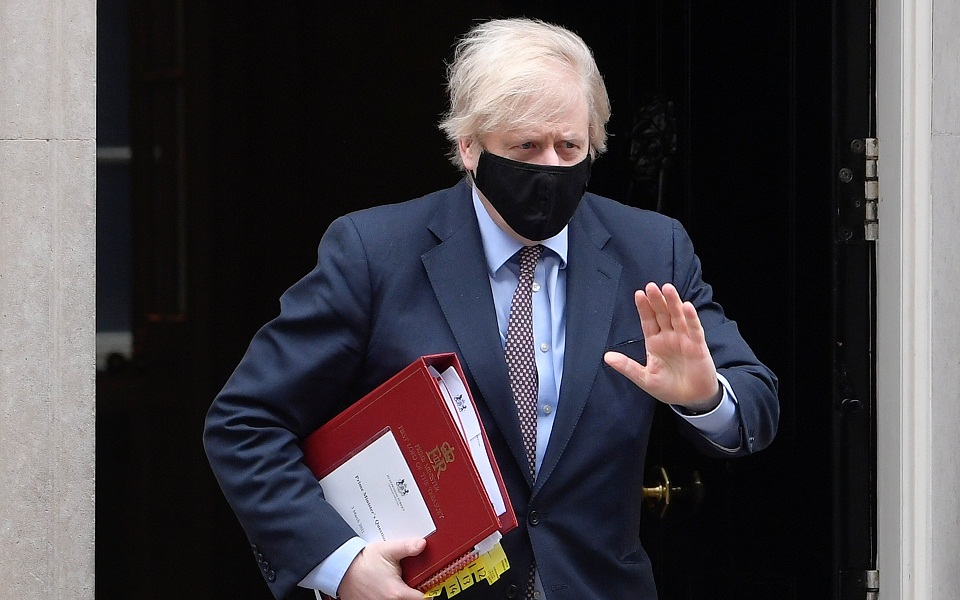 ακραίοι-προτεστάντες-αποσύρονται-απ-561283783