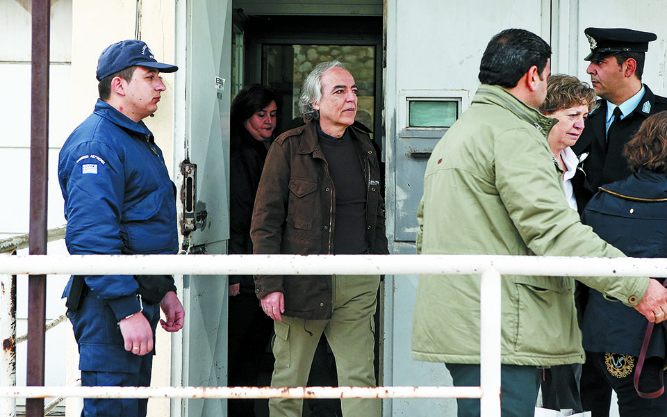 οι-συνέπειες-της-απεργίας-πείνας-στη-561287125