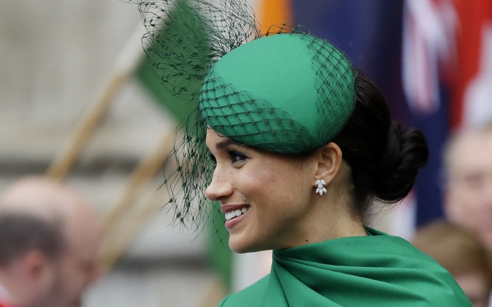 ανόητο-σχόλιο-όχι-ρατσισμός-το-θέμα-π-561289300