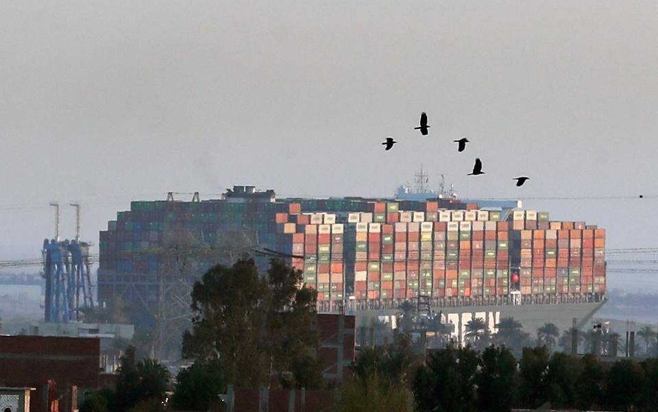σουέζ-προσπάθεια-απομάκρυνσης-του-γι-561309289