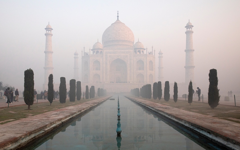 κλειστό-το-ταζ-μαχάλ-λόγω-απειλής-για-β-561283699