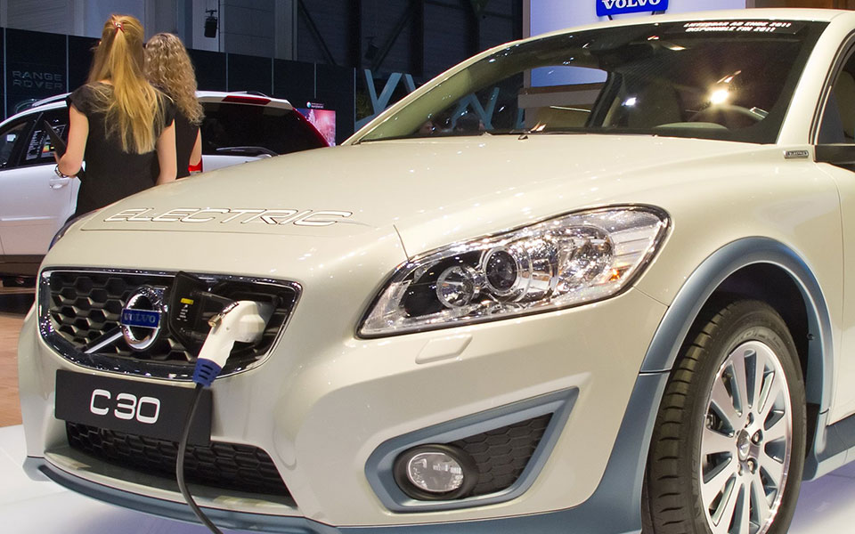 μόνο-ηλεκτρικά-ο-στόχος-της-volvo-561282769