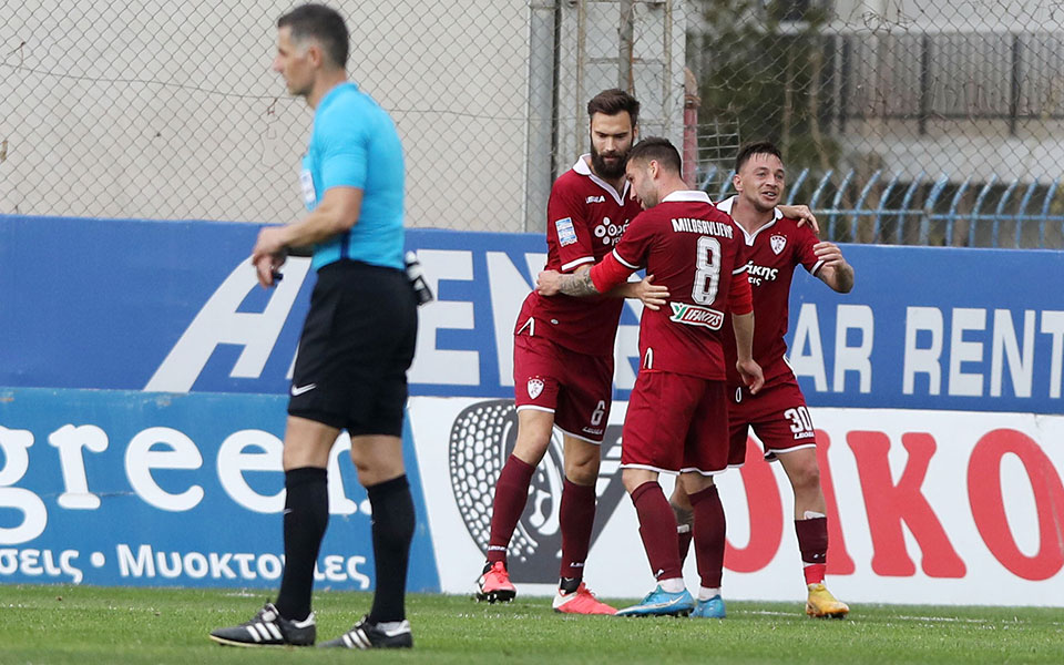 αελ-και-λαμία-έβαλαν-φωτιά-στην-ουρά-561302062