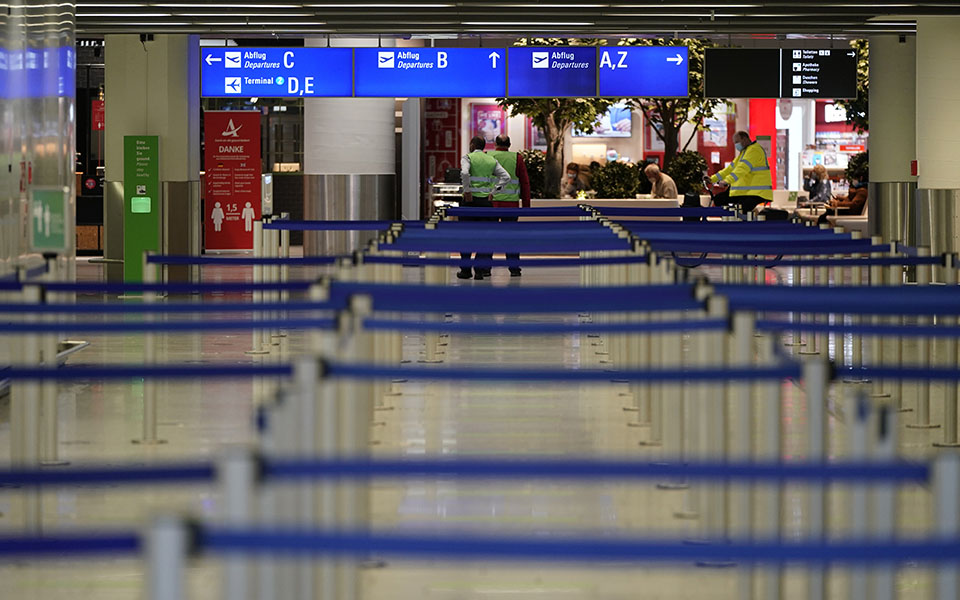 κρίσιμο-το-πράσινο-πιστοποιητικό-γ-561295939