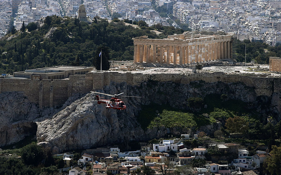 Εικόνες από τις δοκιμαστικές πτήσεις μαχητικών στην Αθήνα-1