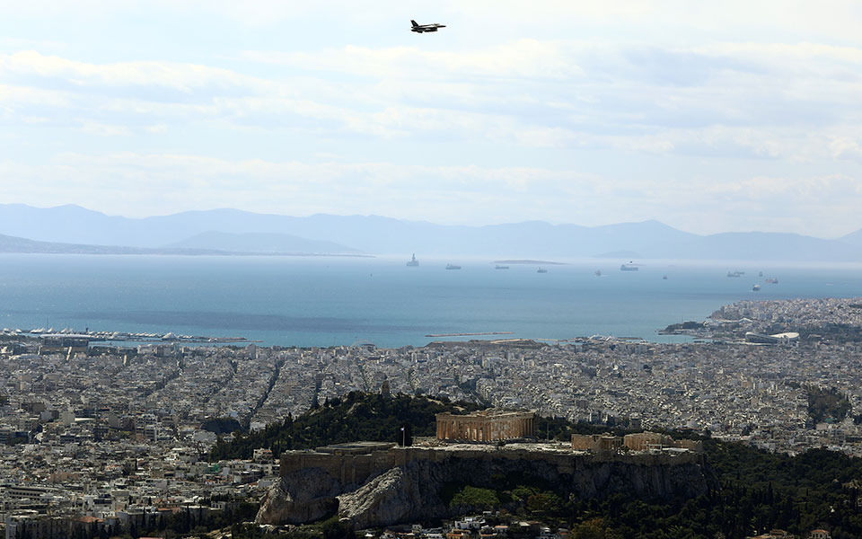 Εικόνες από τις δοκιμαστικές πτήσεις μαχητικών στην Αθήνα-2