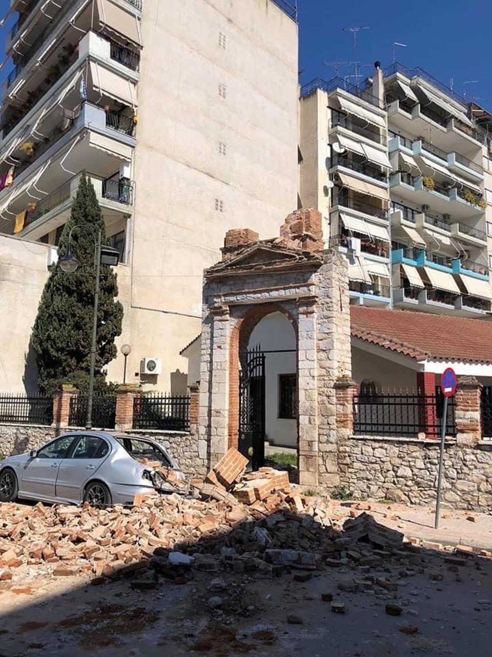 Σεισμός στην Ελασσόνα – Ζημιές σε μνημεία και ναούς-1