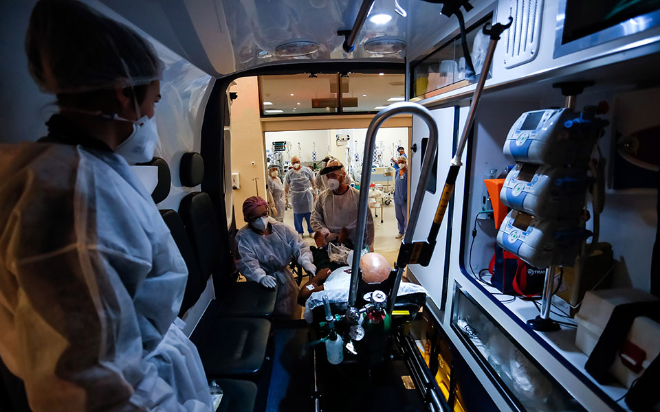 καμπανάκι-για-τους-διασωληνωμένους-561303838