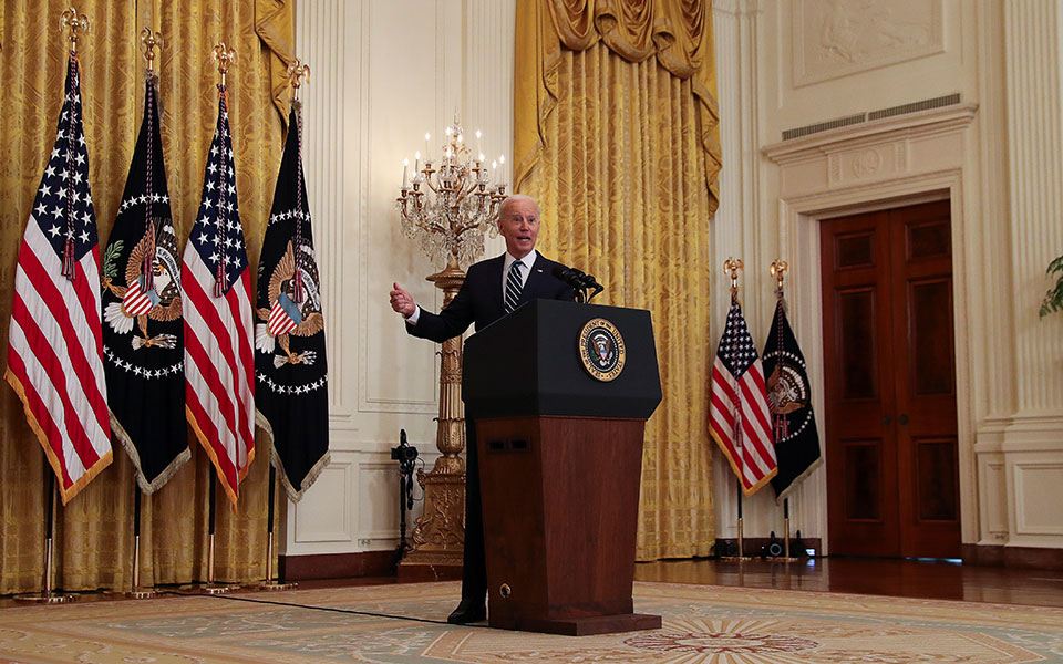 ηπα-200-εκατ-δόσεις-εμβολίων-είναι-πλέον-561307531