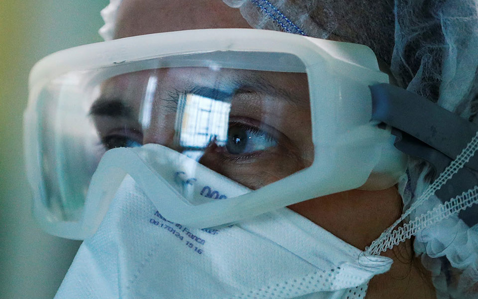 έκρηξη-στα-κρούσματα-πίεση-στο-εσυ-561289915