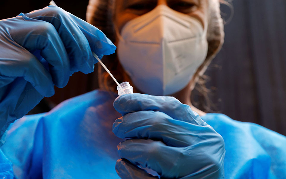 Κορωνοϊός: Νέο «μαύρο» ρεκόρ με 4.340 κρούσματα-1