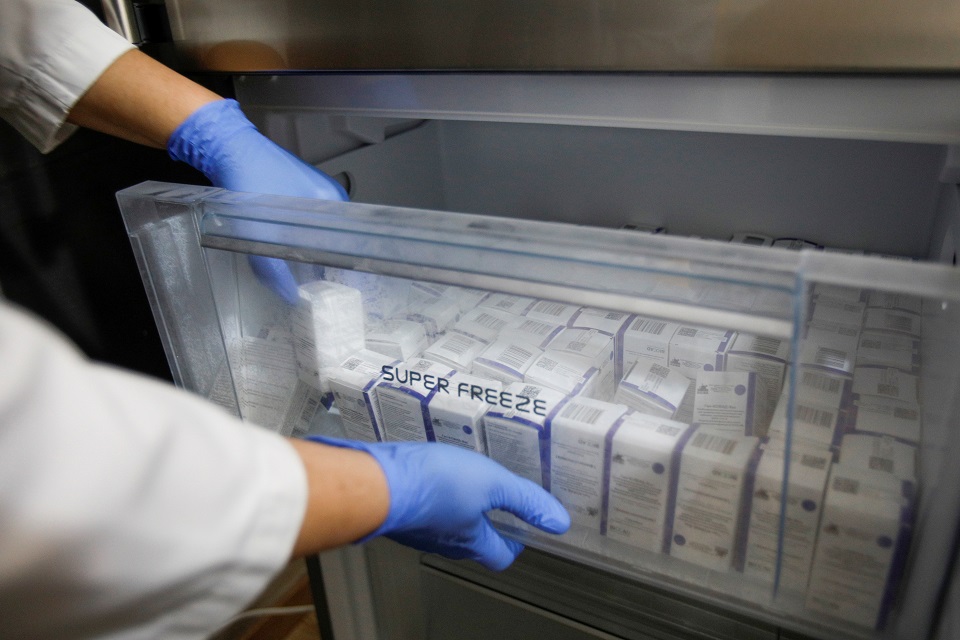 η-διάσταση-του-εμβολιασμού-στη-σκακιέ-561289276