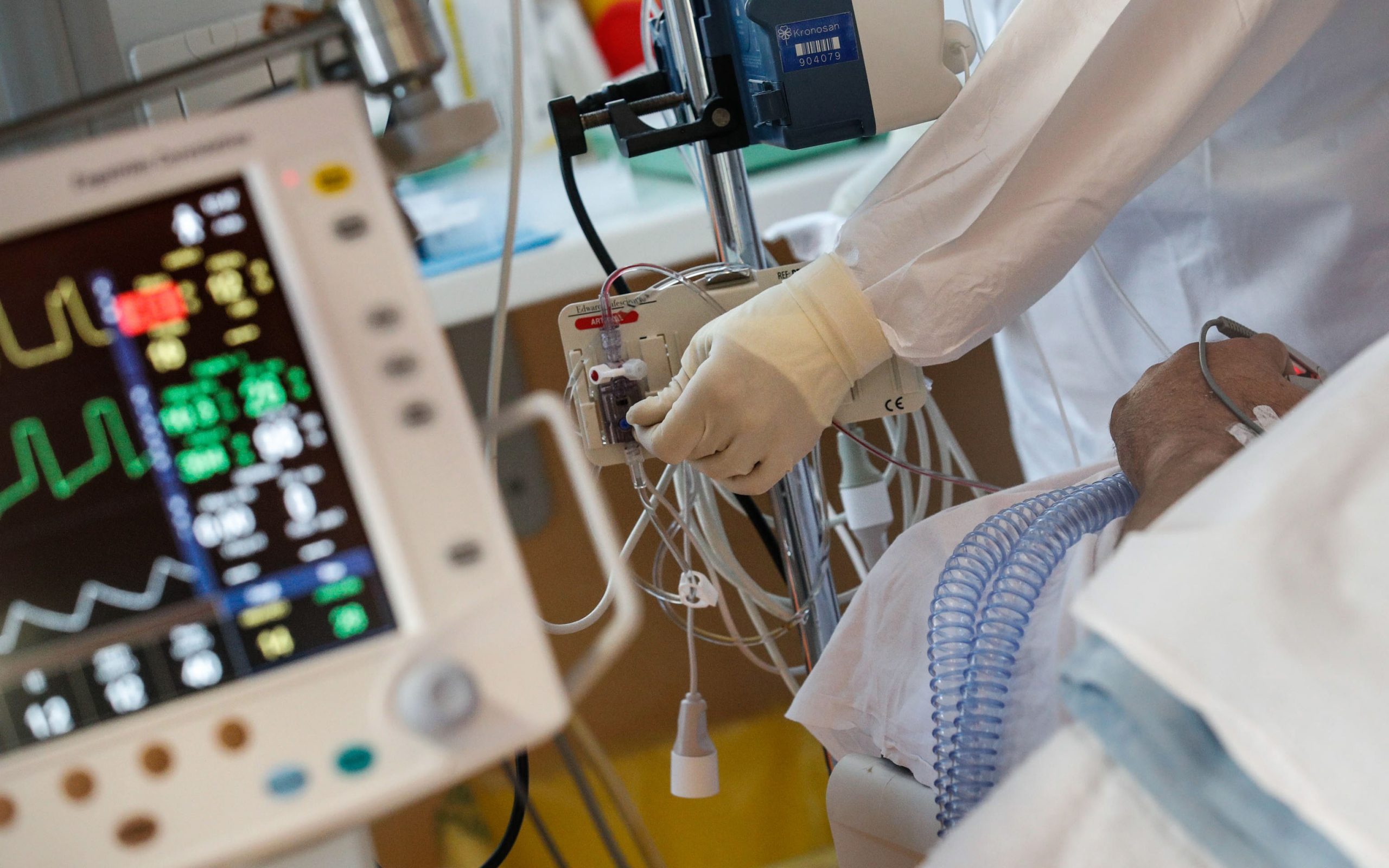 ράπτη-180-εισαγωγές-χθες-στην-αττική-επι-561302188