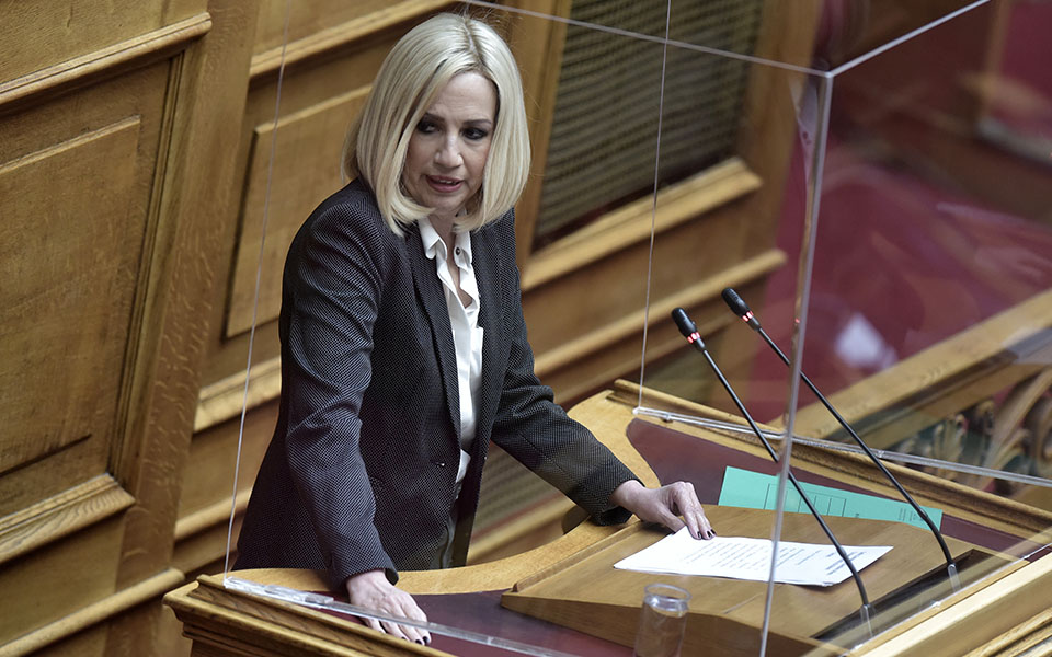 γεννηματά-προς-μητσοτάκη-η-σύγκρoυση-μ-561292060