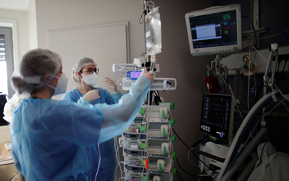 την-επιστράτευση-206-ιδιωτών-γιατρών-ανα-561302725