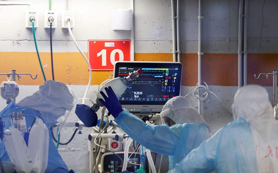 έκθεση-πάνω-από-400-πράξεις-βίας-κατά-υγε-561281296